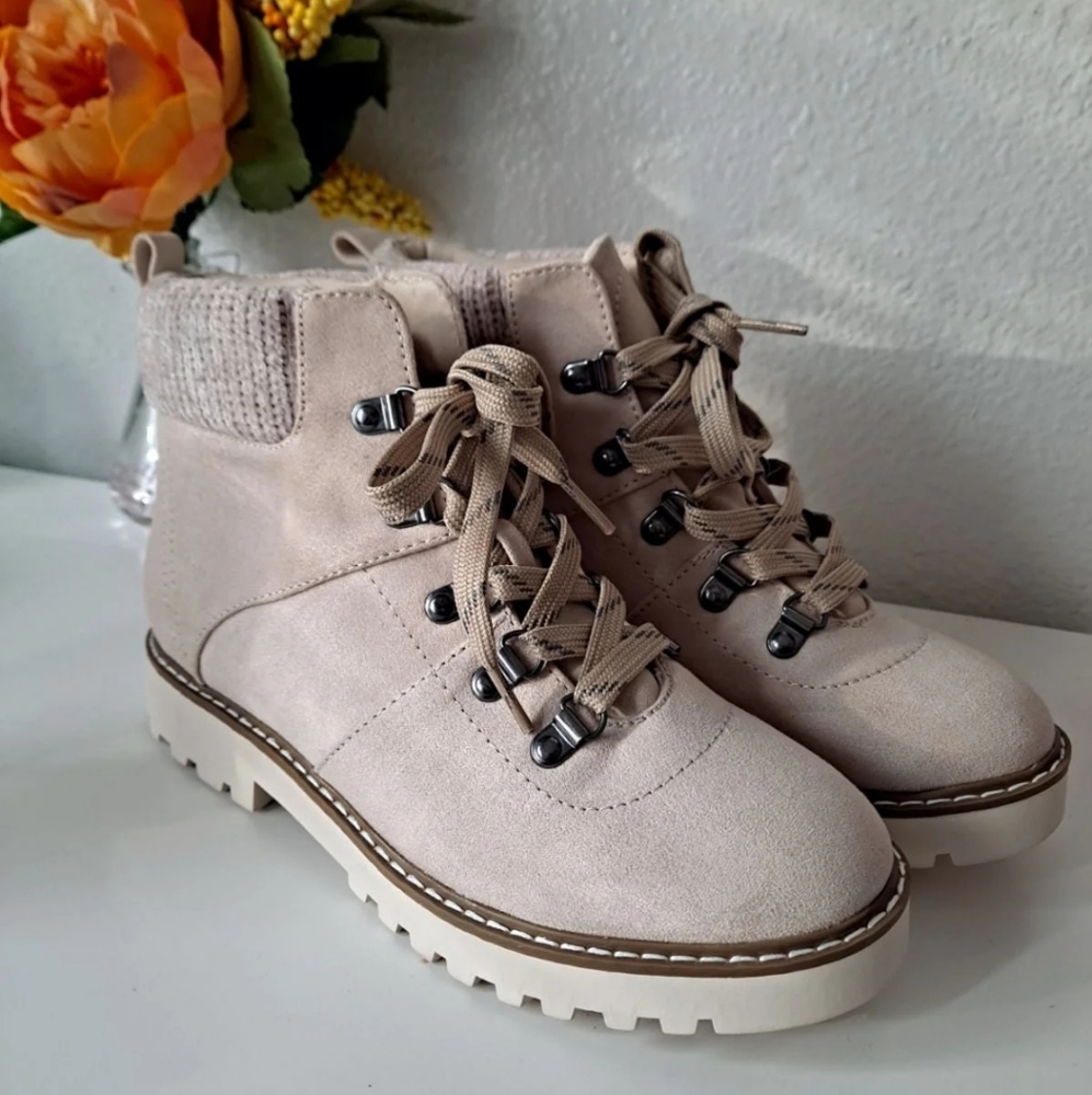 Cliff boots